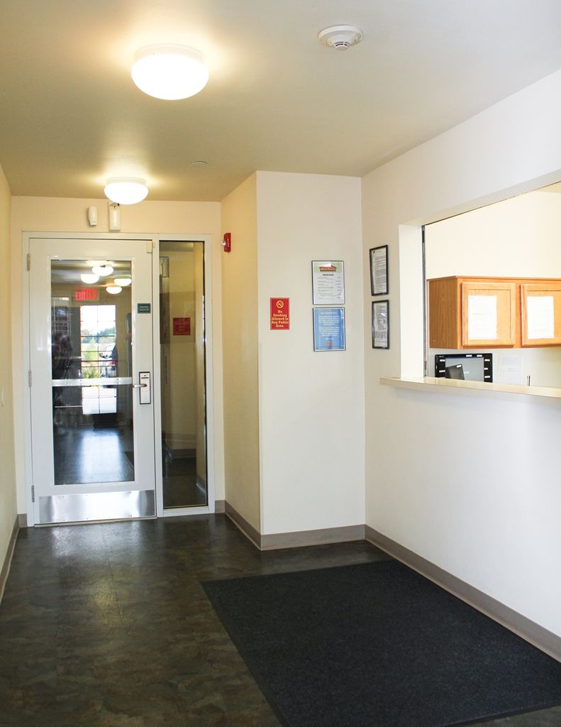 Woodspring Suites Des Moines Pleasant Hill Интерьер фото