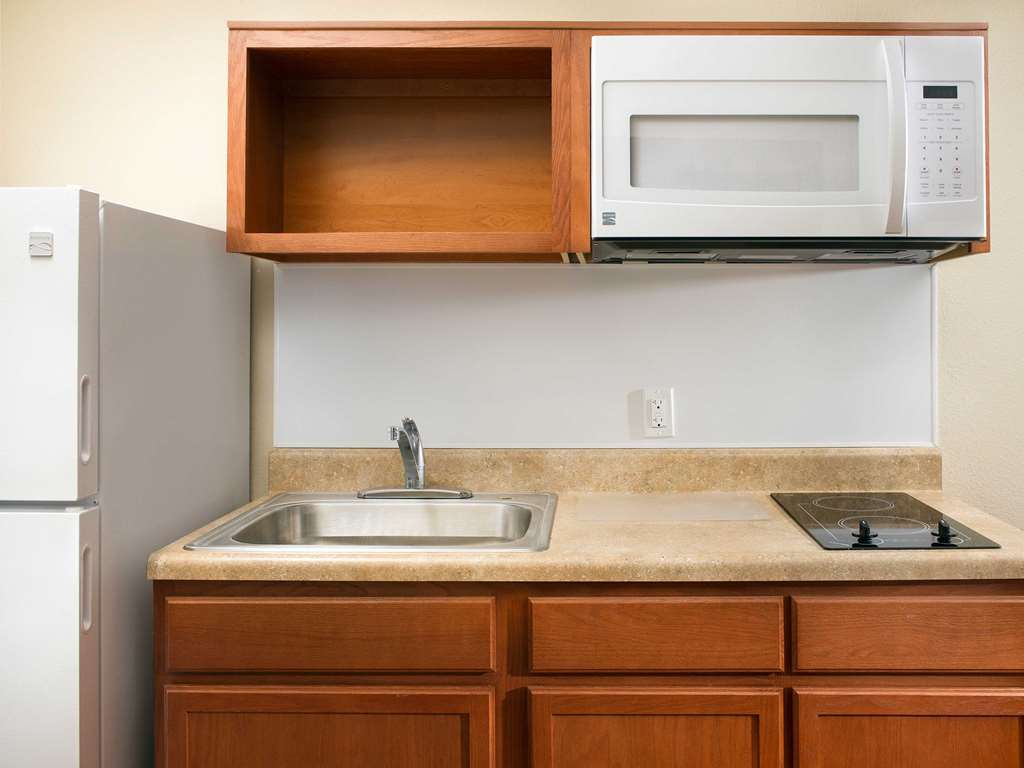 Woodspring Suites Des Moines Pleasant Hill Номер фото